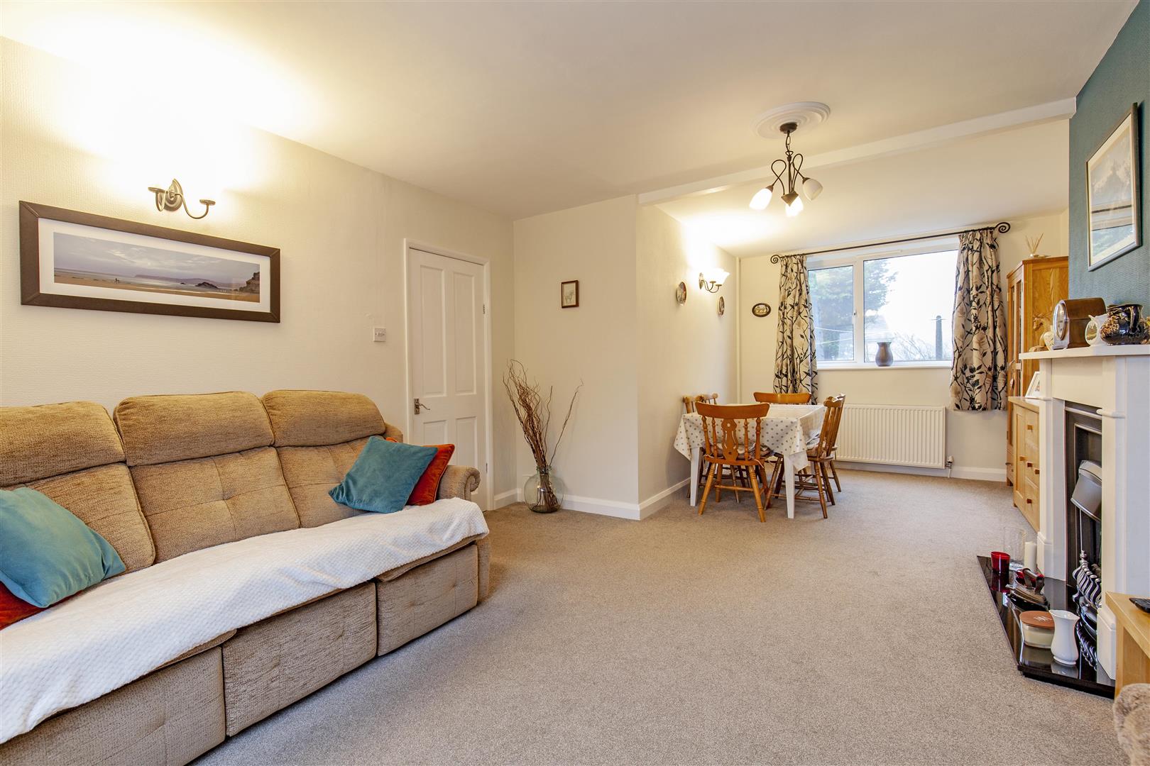 60, Pinfold Road, Tideswell, Buxton, Derbyshire, SK17 8PN