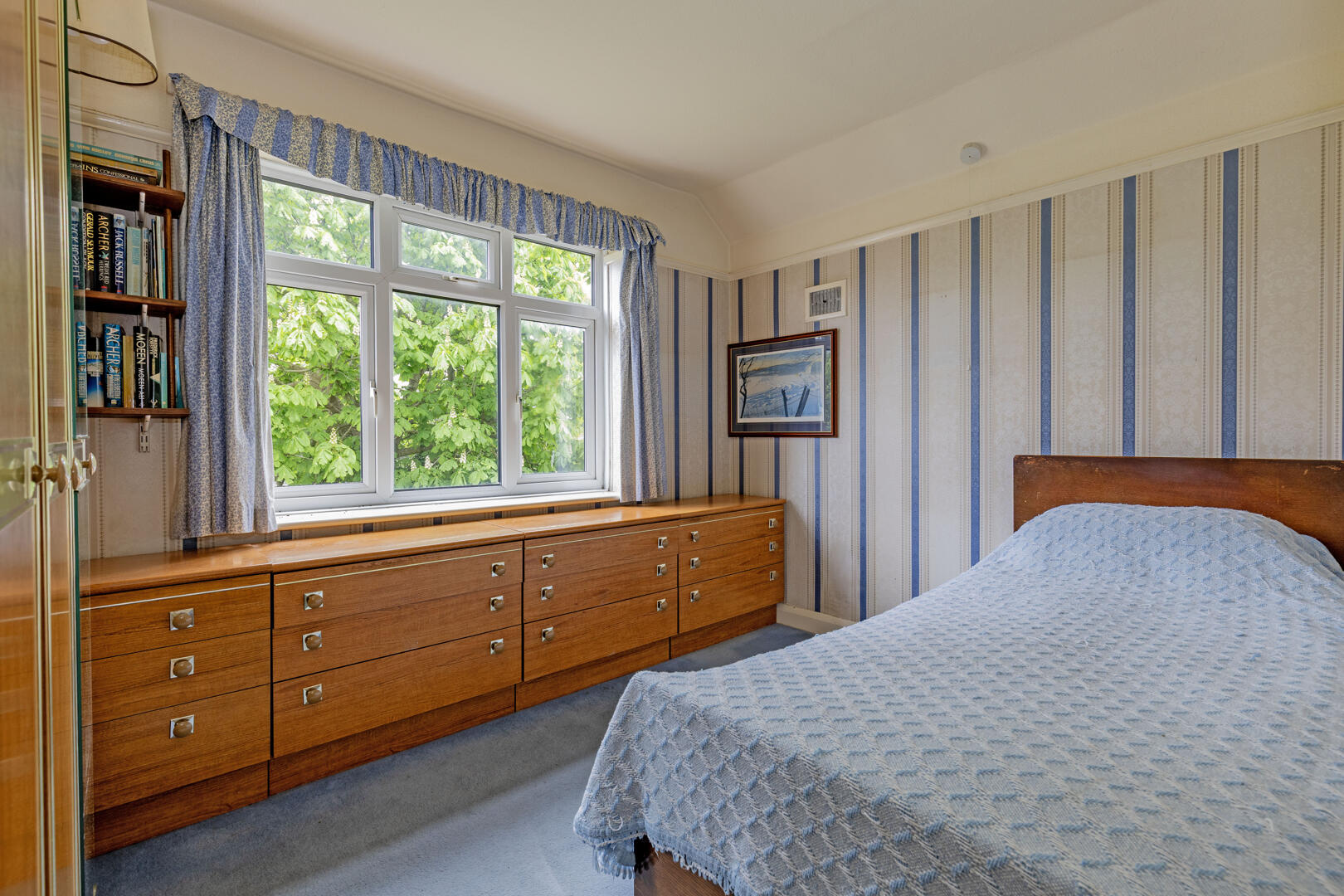 Daleway, Butts Road, Great Longstone, DE45 1UB