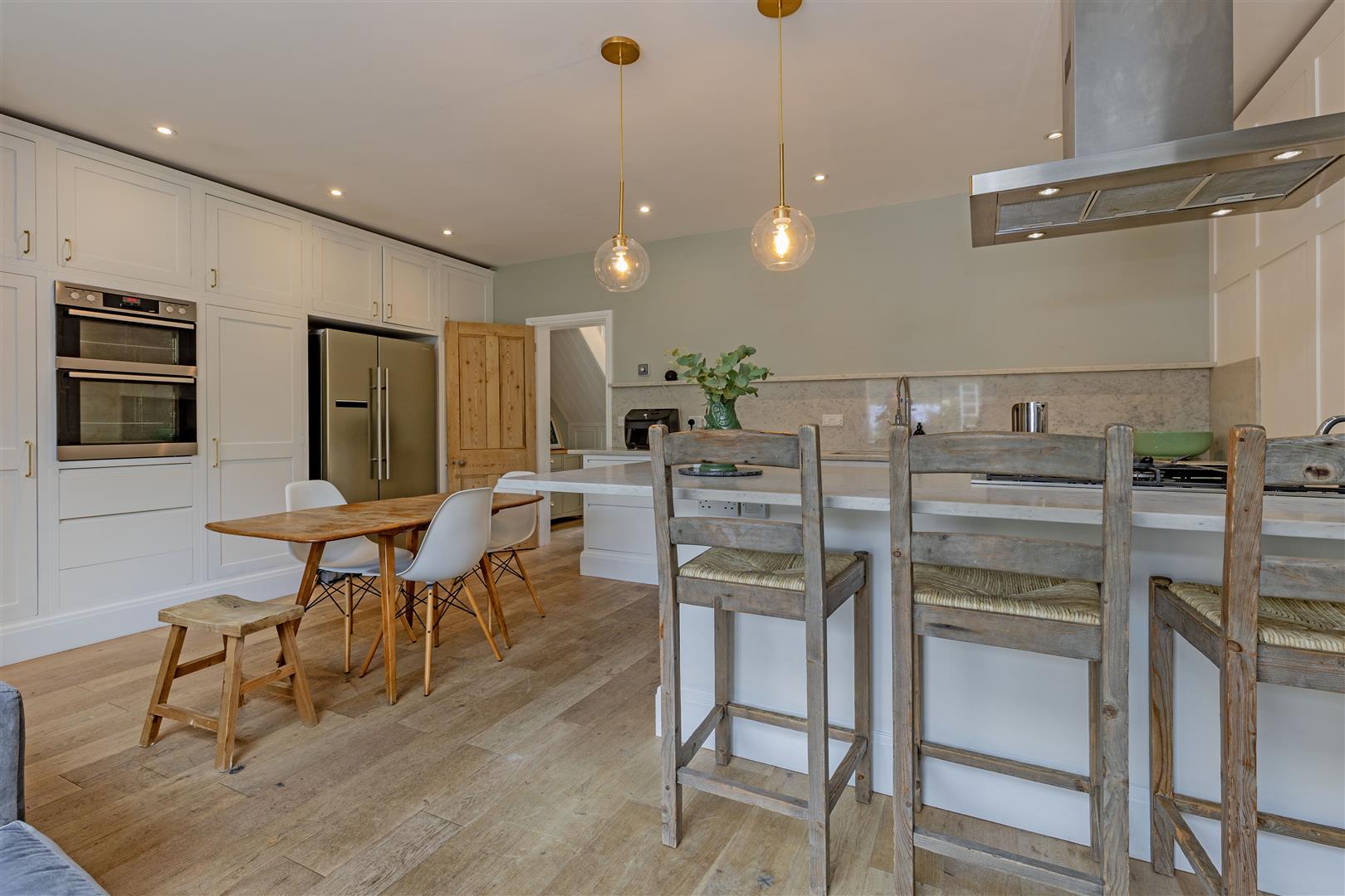 2, The Green, Bar Road, Baslow, DE45 1SF