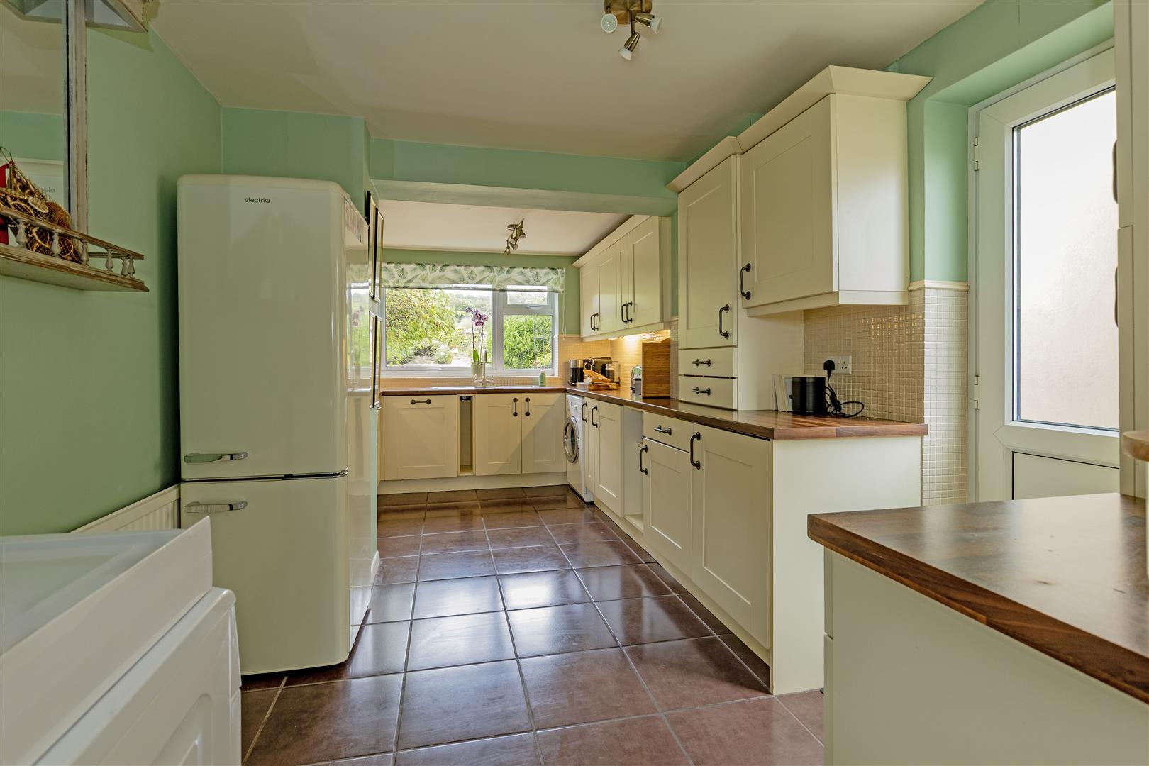 11, Moorfield, Matlock, DE4 3HF