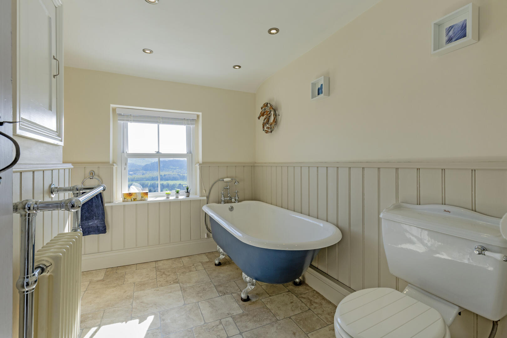 Hill Crest, Bent Lane, Darley Dale, DE4 2HN