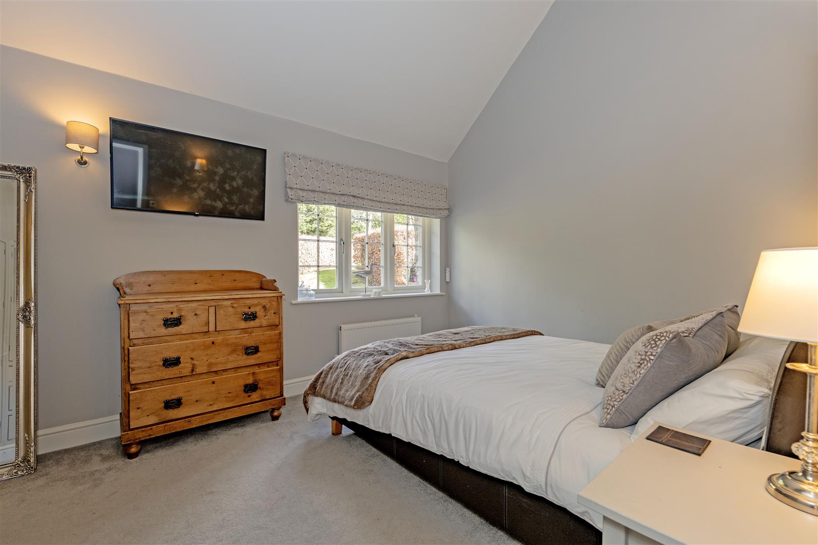 Cluden Bank, Main Street, Great Longstone, DE45 1TF