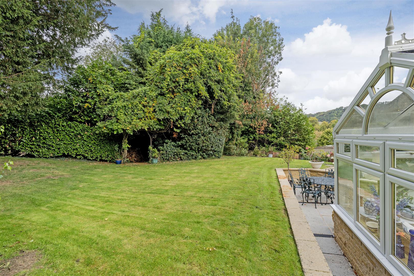 Willows, Wyedale View, Bakewell, DE45 1BB