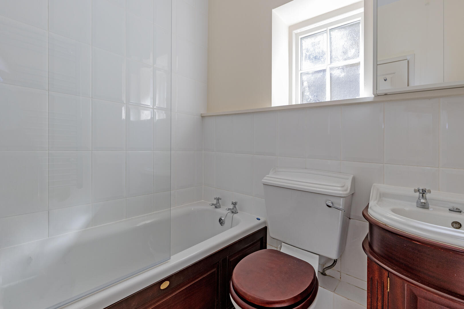 1 Regency House, Rutland Terrace, Buxton Road, Bakewell, DE45 1BZ