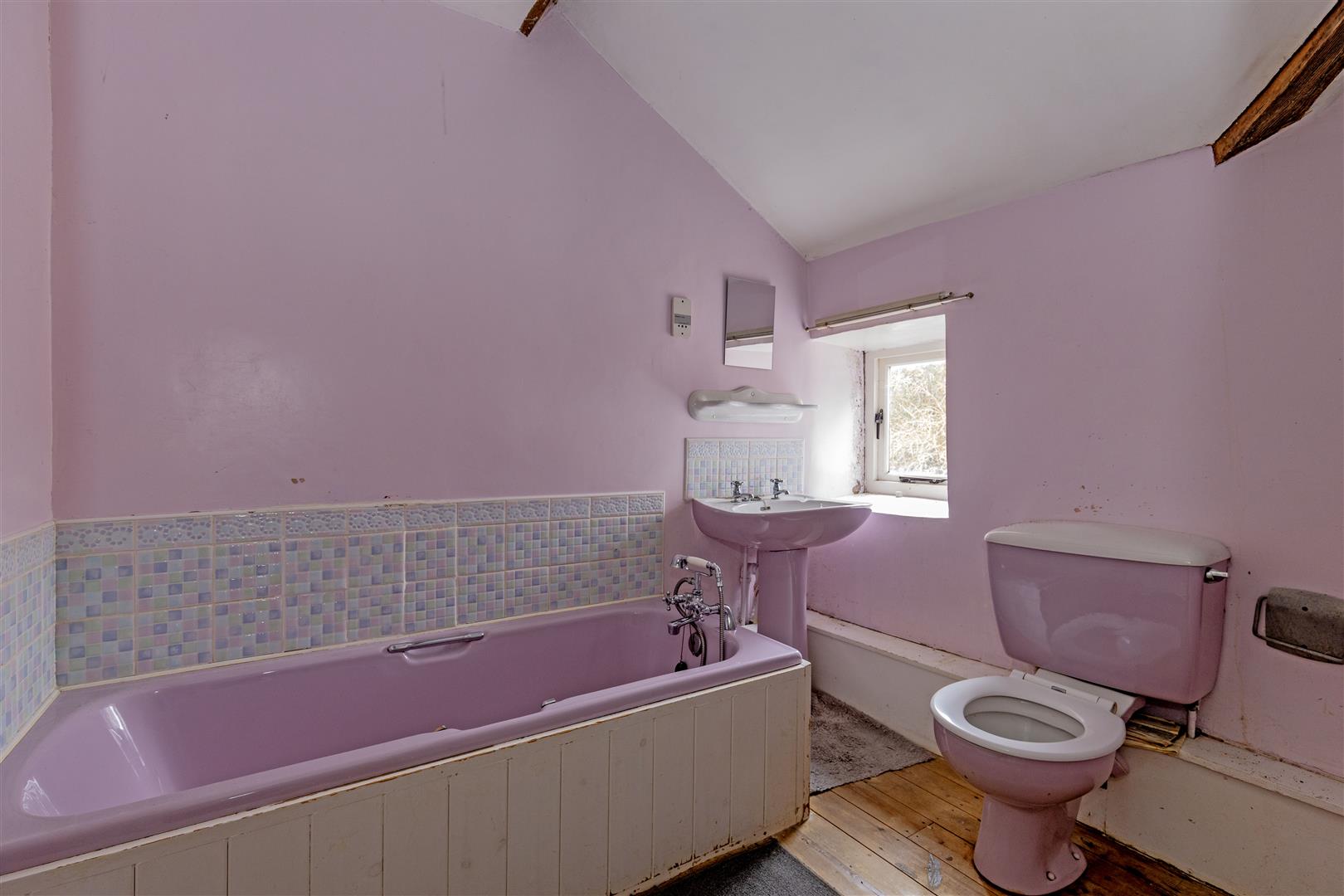 Home Cottage, The Square, Middleton-by-Youlgrave, DE45 1LS
