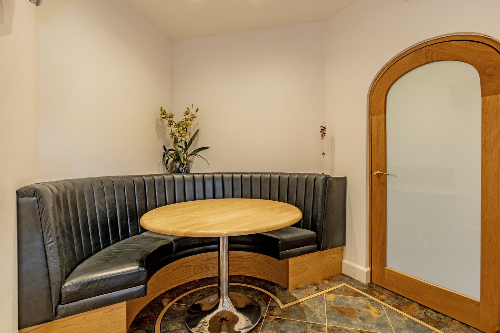Low Wood, Coombs Road, Bakewell, DE45 1AQ