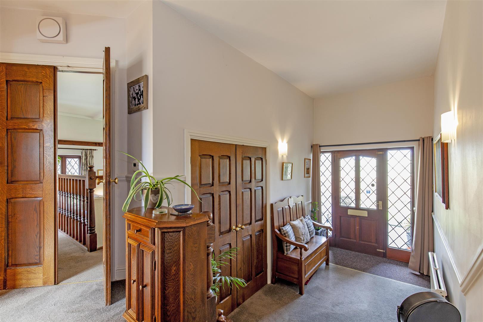 Douglas Lodge, Wardlow, Buxton, Derbyshire, SK17 8RP