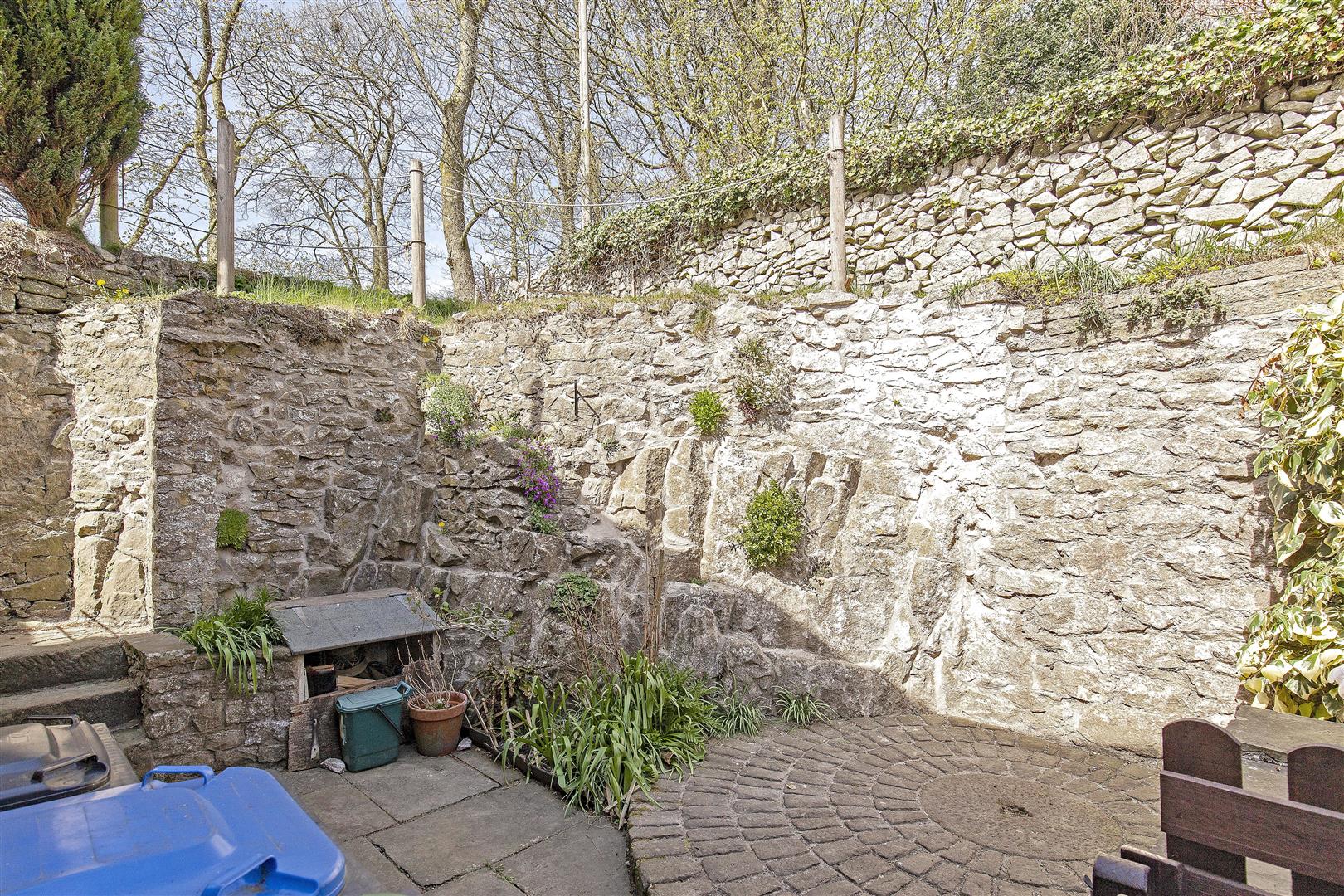 4, Alma Road, Tideswell, SK17 8ND