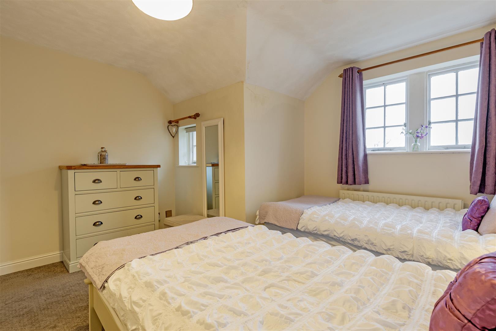 9, The Old School Close, Tideswell, SK17 8NG