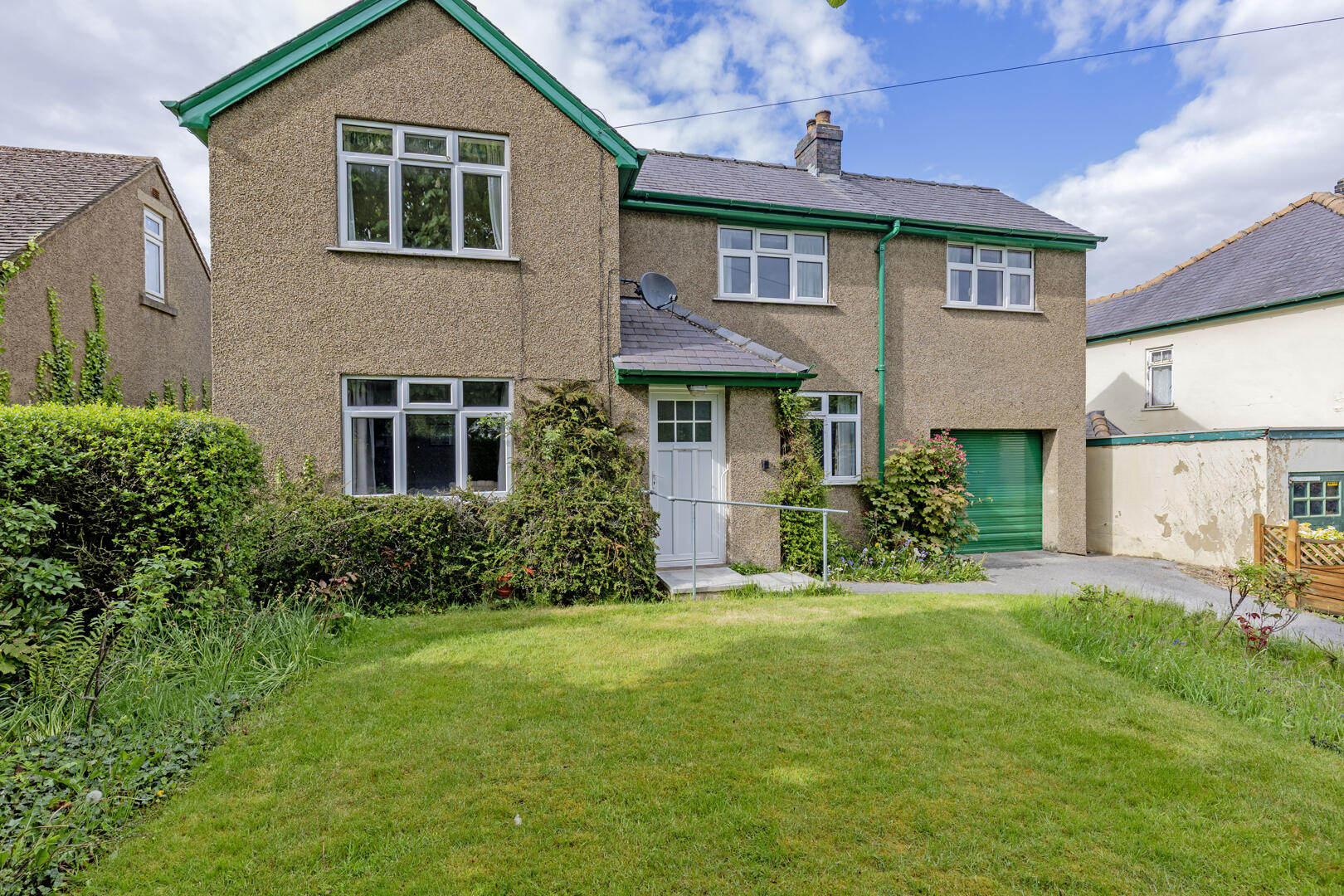 Daleway, Butts Road, Great Longstone, DE45 1UB