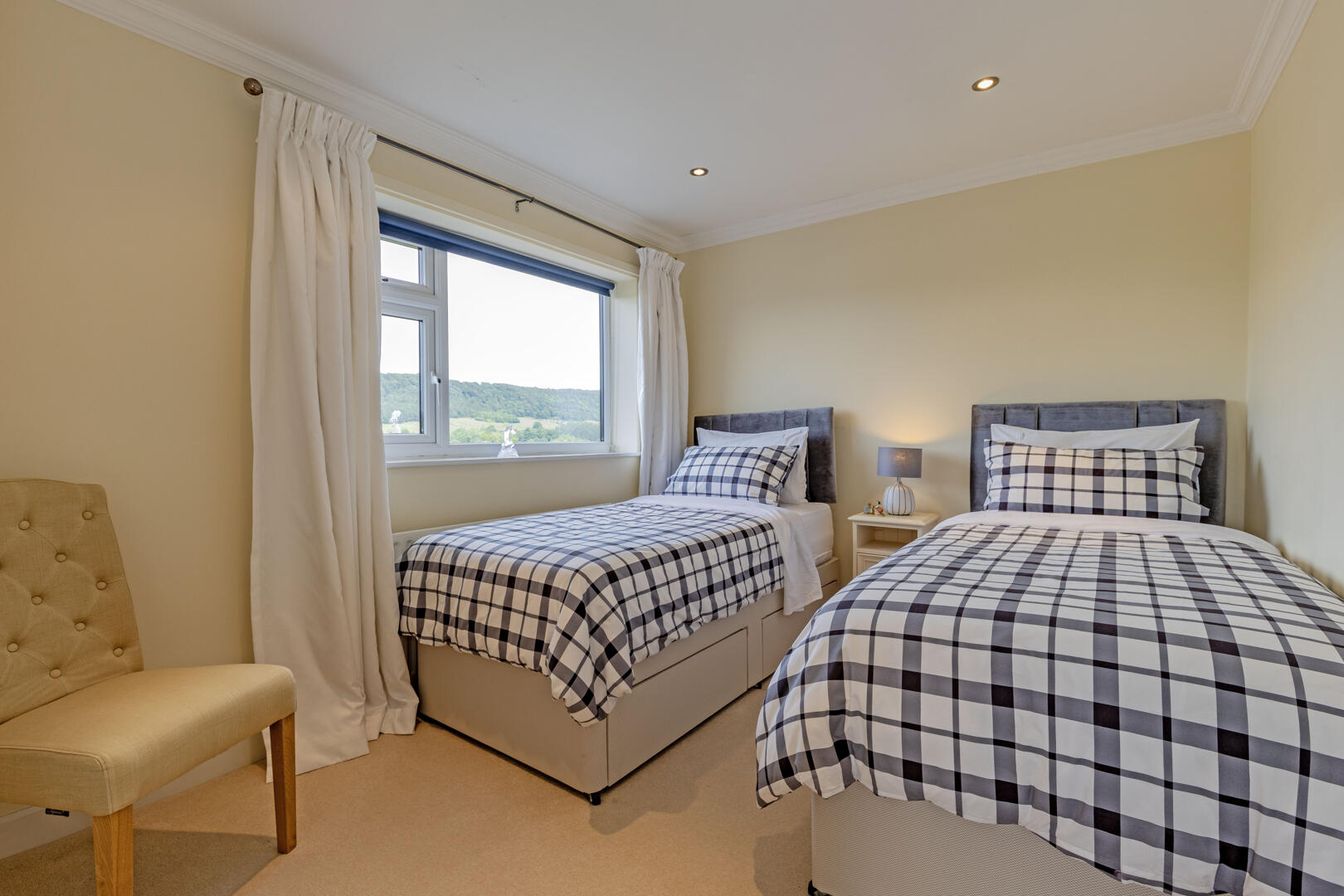 16, Catcliff Close, Bakewell, DE45 1AZ