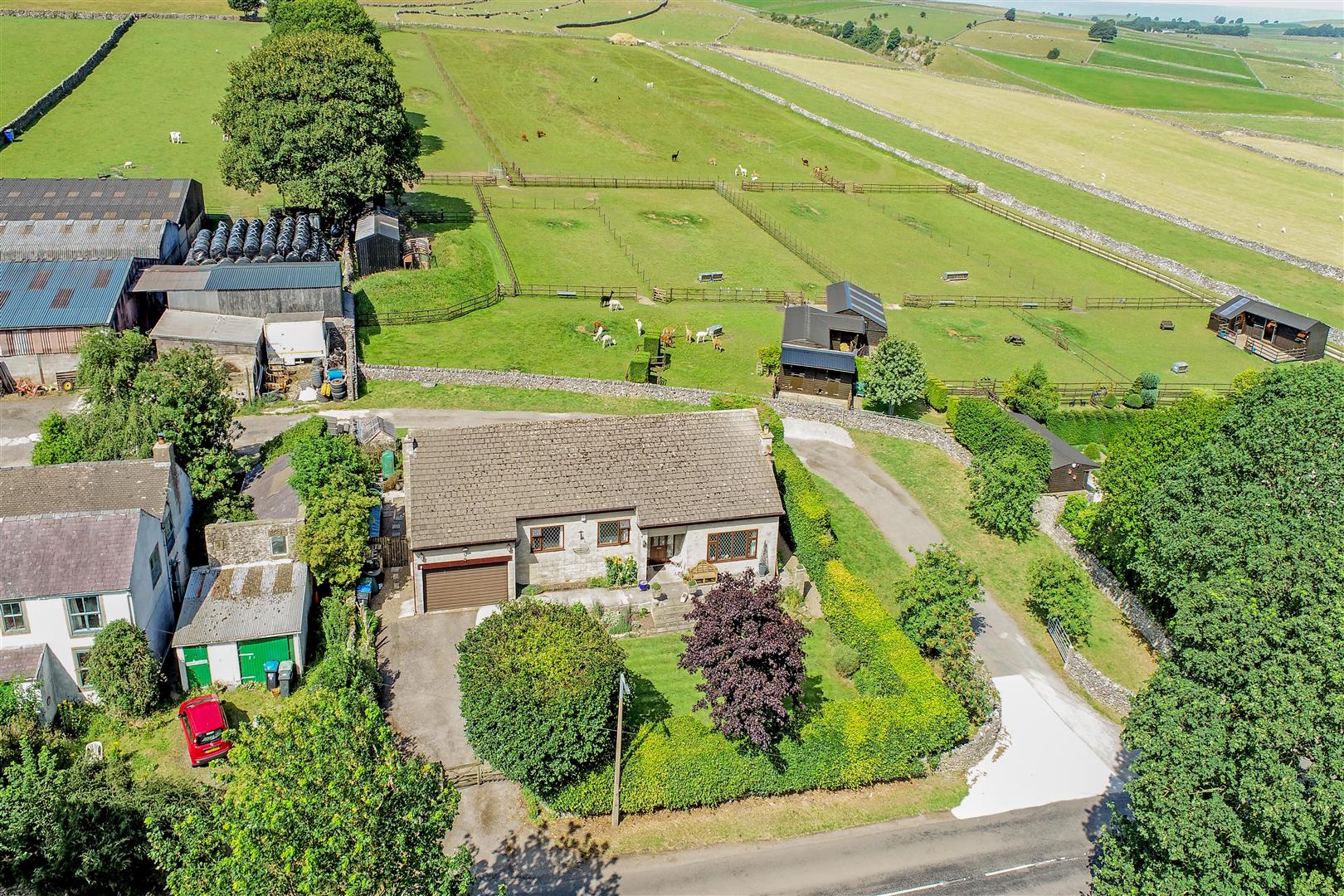 Douglas Lodge, Wardlow, Buxton, Derbyshire, SK17 8RP