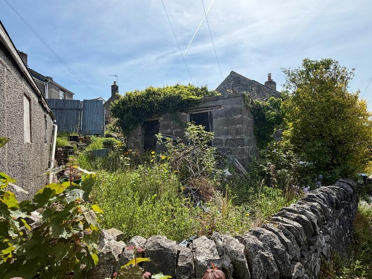 Wheston View, Higher Terrace Road, Tideswell, Buxton, SK17 8NB
