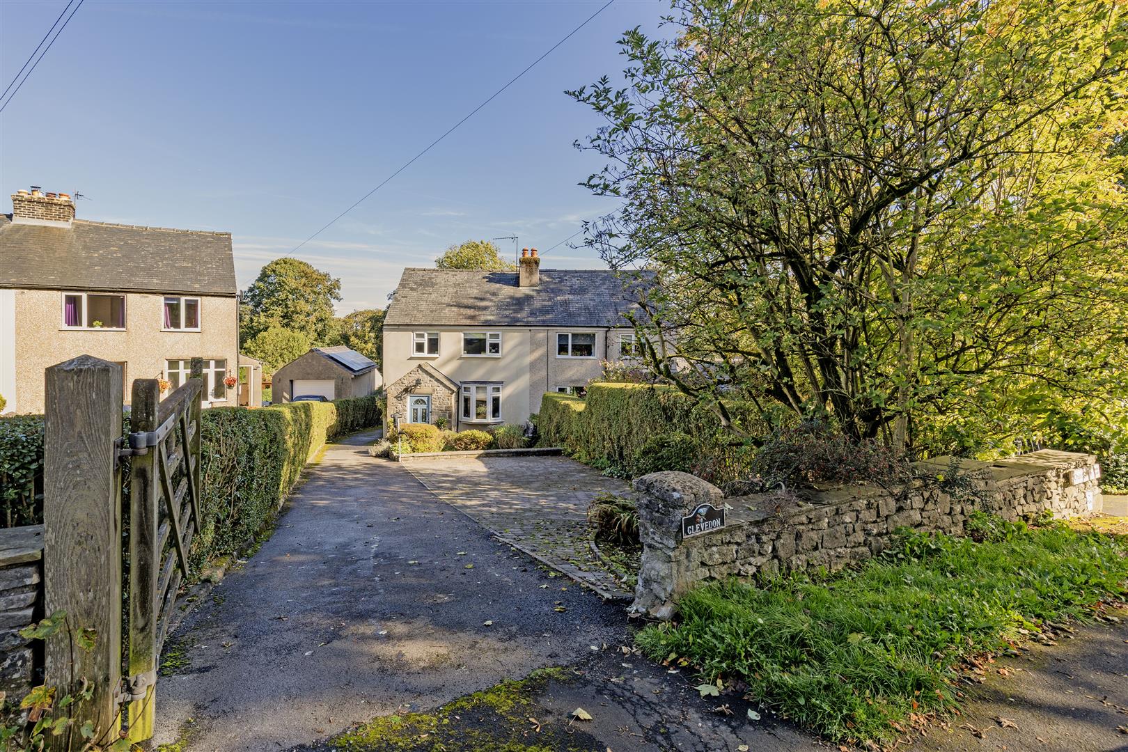 Clevedon, Main Road, Taddington, Buxton, SK17 9TR