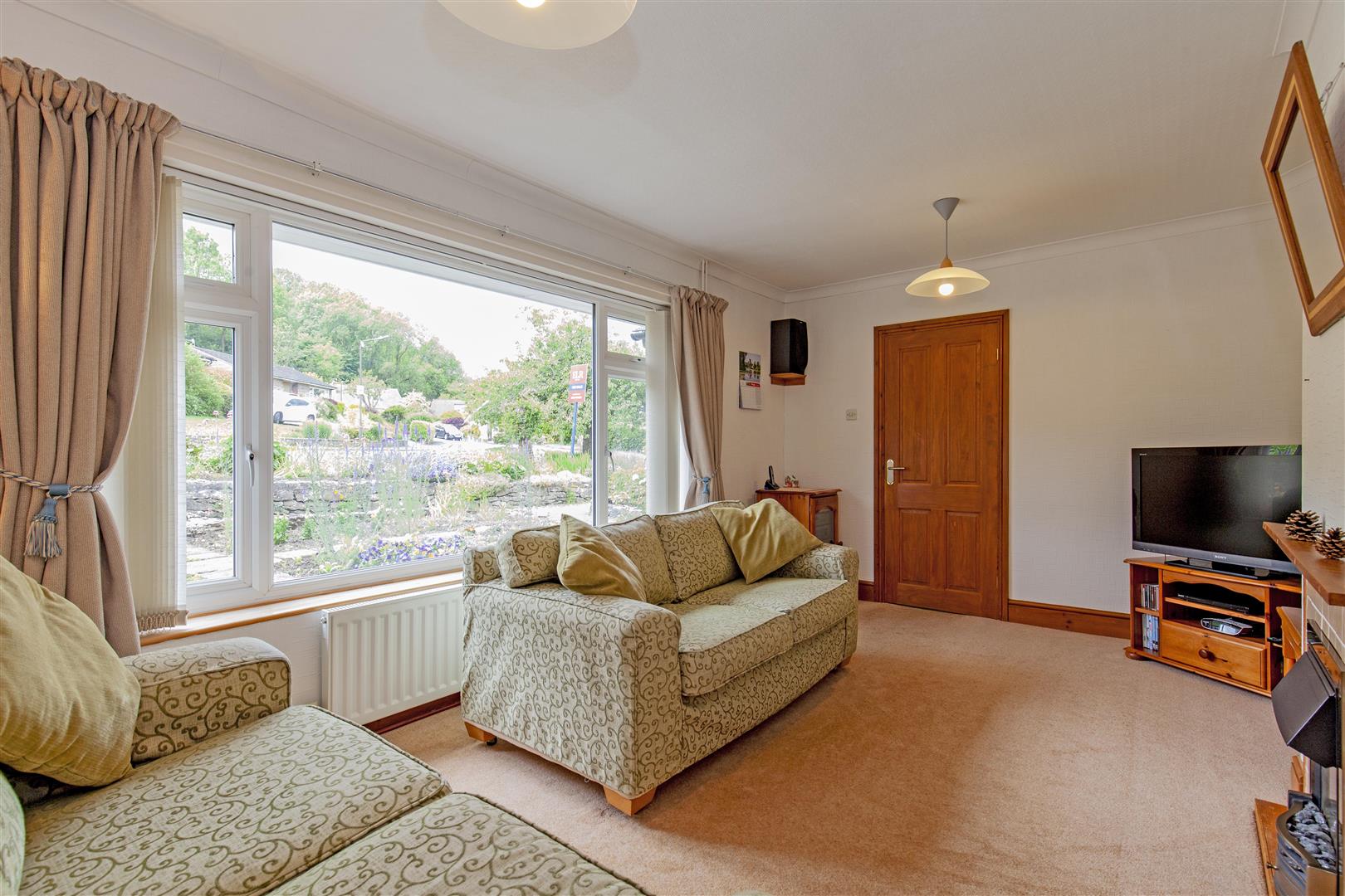 Silverhow, Burton Close Drive, Bakewell, DE45 1BG