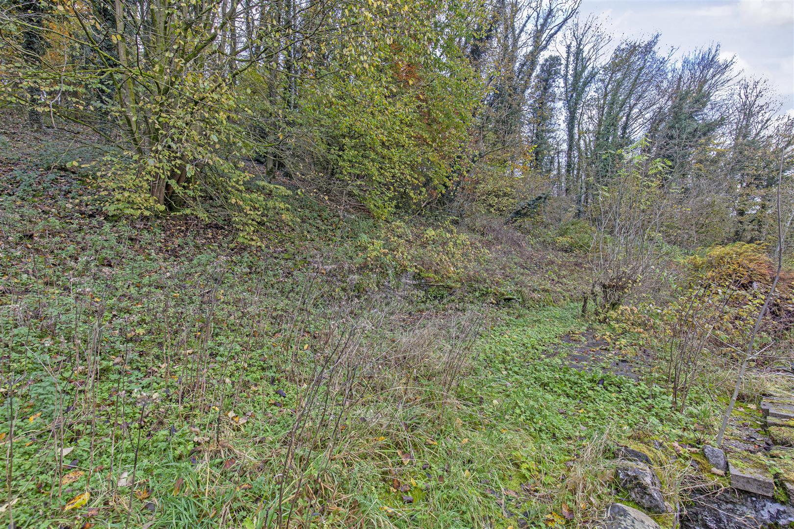 Greenlands, Ashford Road, Bakewell, DE45 1GL