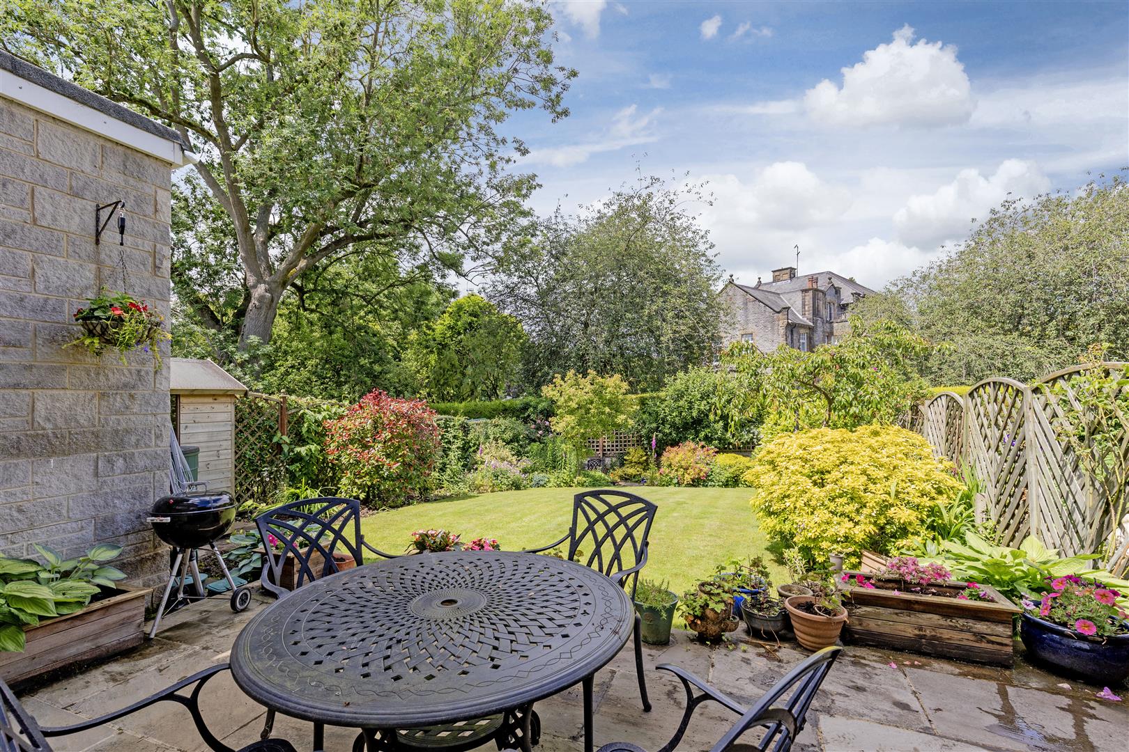 27, Castle Mount Crescent, Bakewell, DE45 1AT