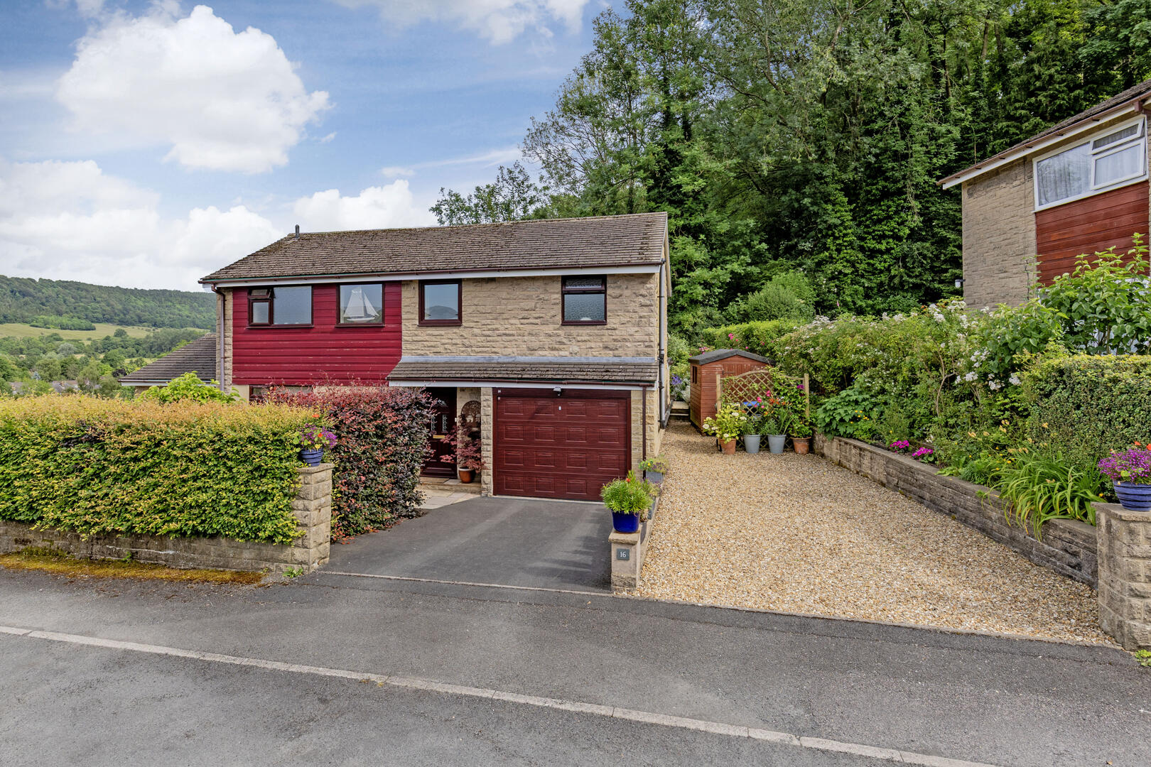 16, Catcliff Close, Bakewell, DE45 1AZ