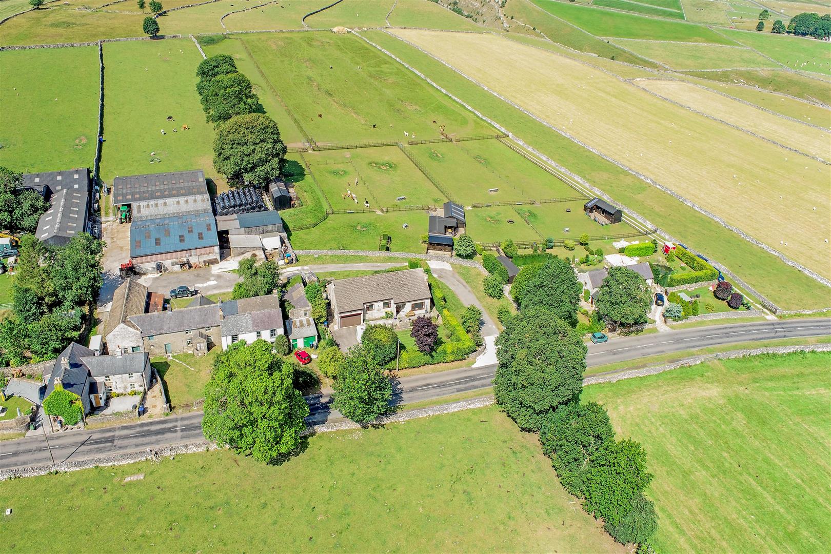Douglas Lodge, Wardlow, Buxton, Derbyshire, SK17 8RP