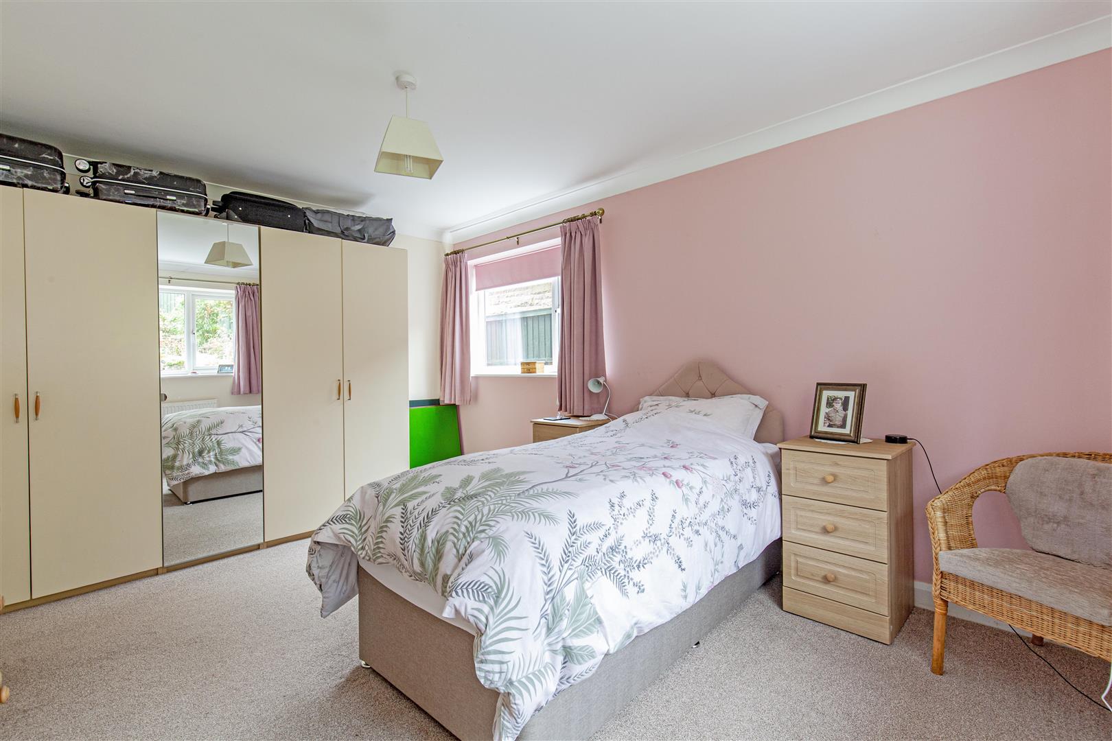 Kingfield, Wyedale Drive, Bakewell, DE45 1BB