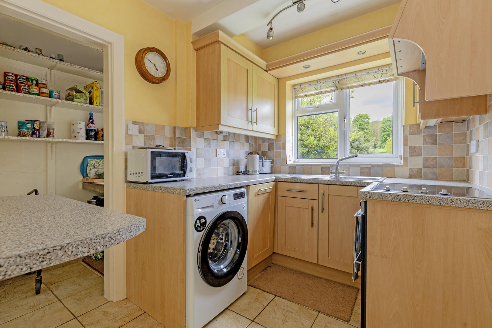 Daleway, Butts Road, Great Longstone, DE45 1UB