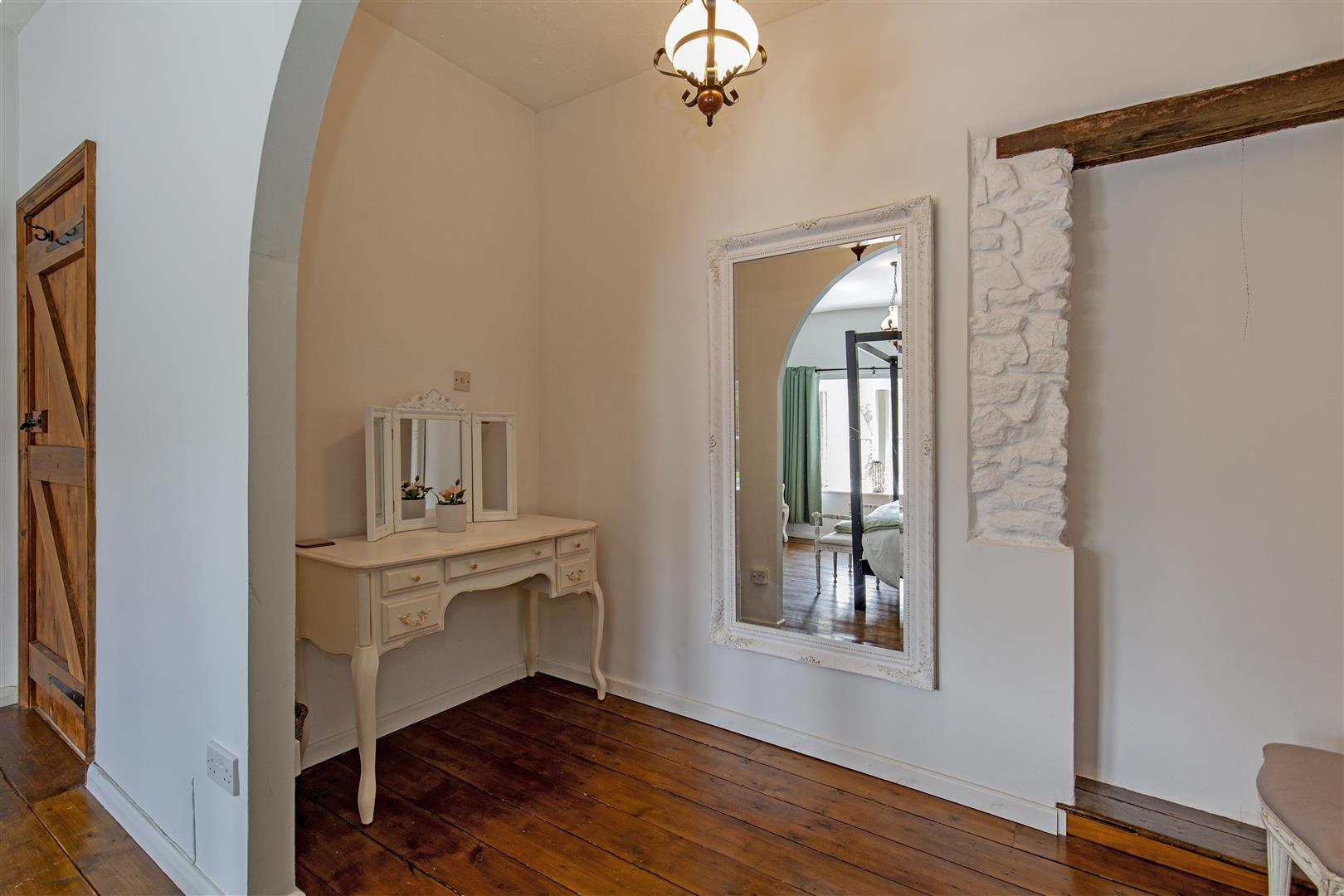 White Swan Cottage, 5 Church Street, Youlgrave, Bakewell, DE45 1WL