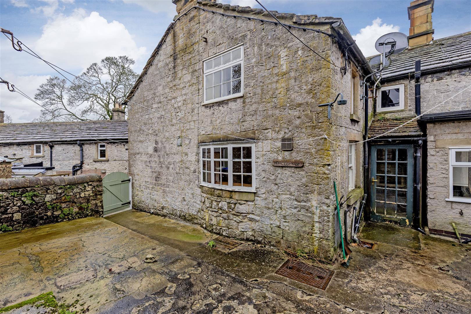 Home Cottage, The Square, Middleton-by-Youlgrave, DE45 1LS