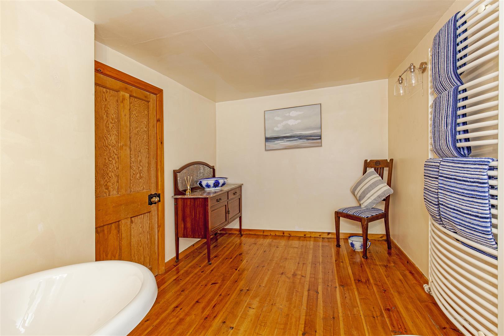 Milne House & Barn, Millers Dale, SK17 8SN