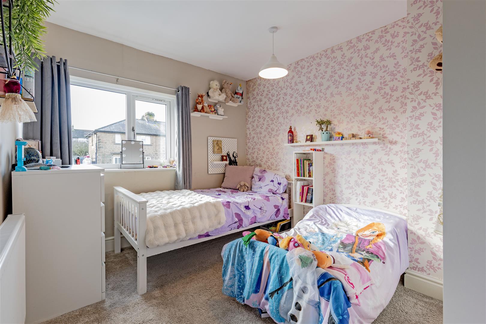 37, Burton Edge, Bakewell, DE45 1FQ