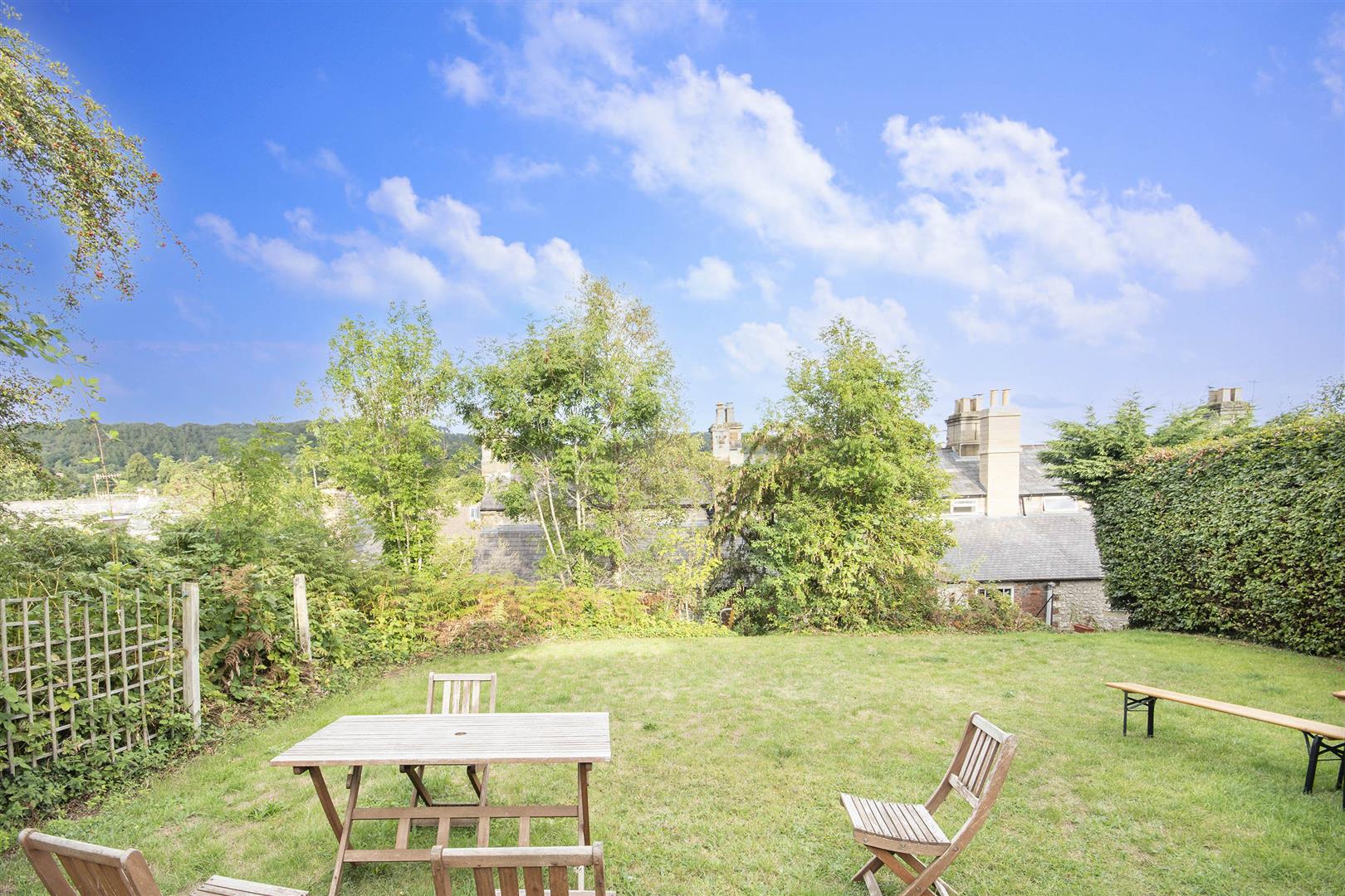 Flat 6 Regency House, Buxton Road, Bakewell, DE45 1BZ