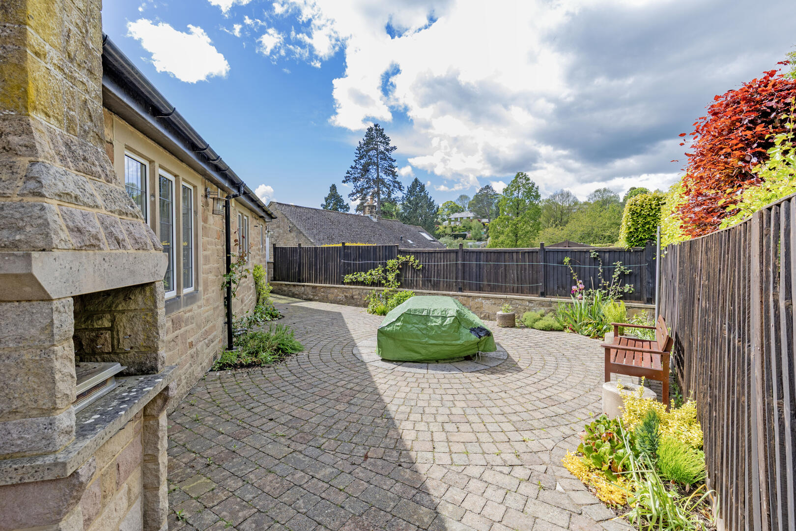 Low Wood, Coombs Road, Bakewell, DE45 1AQ