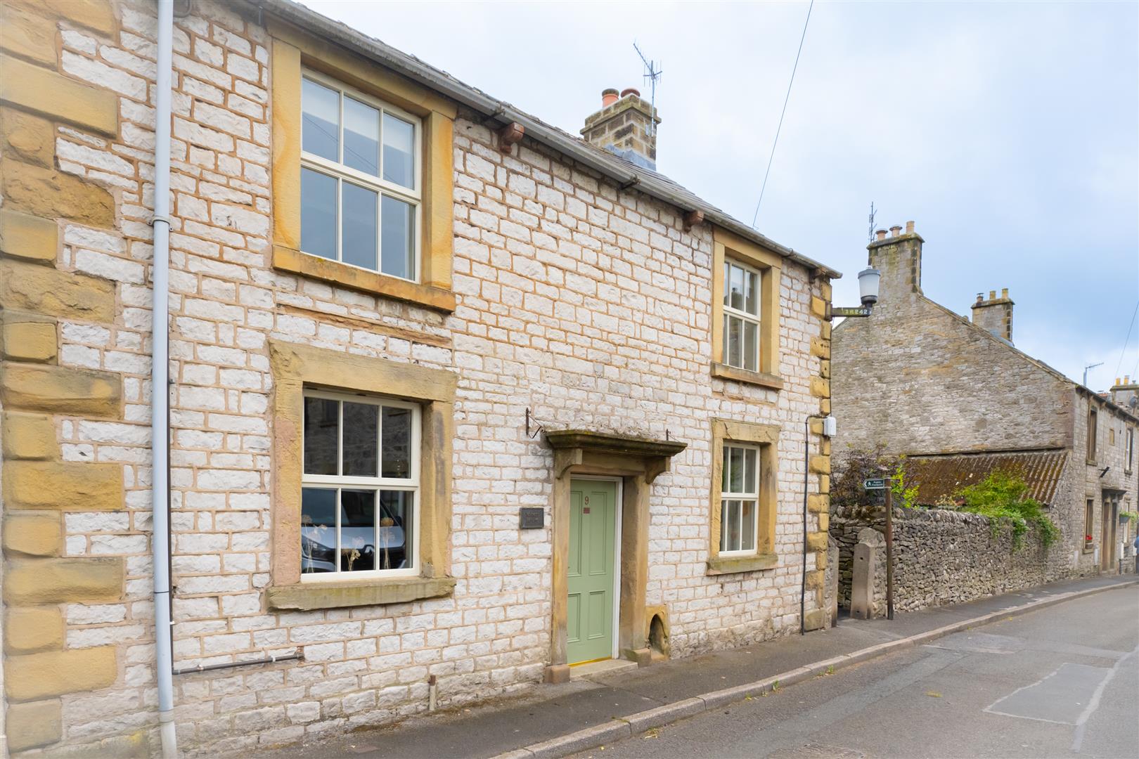 Miners House, 9 Church Street, Tideswell, SK17 8PE