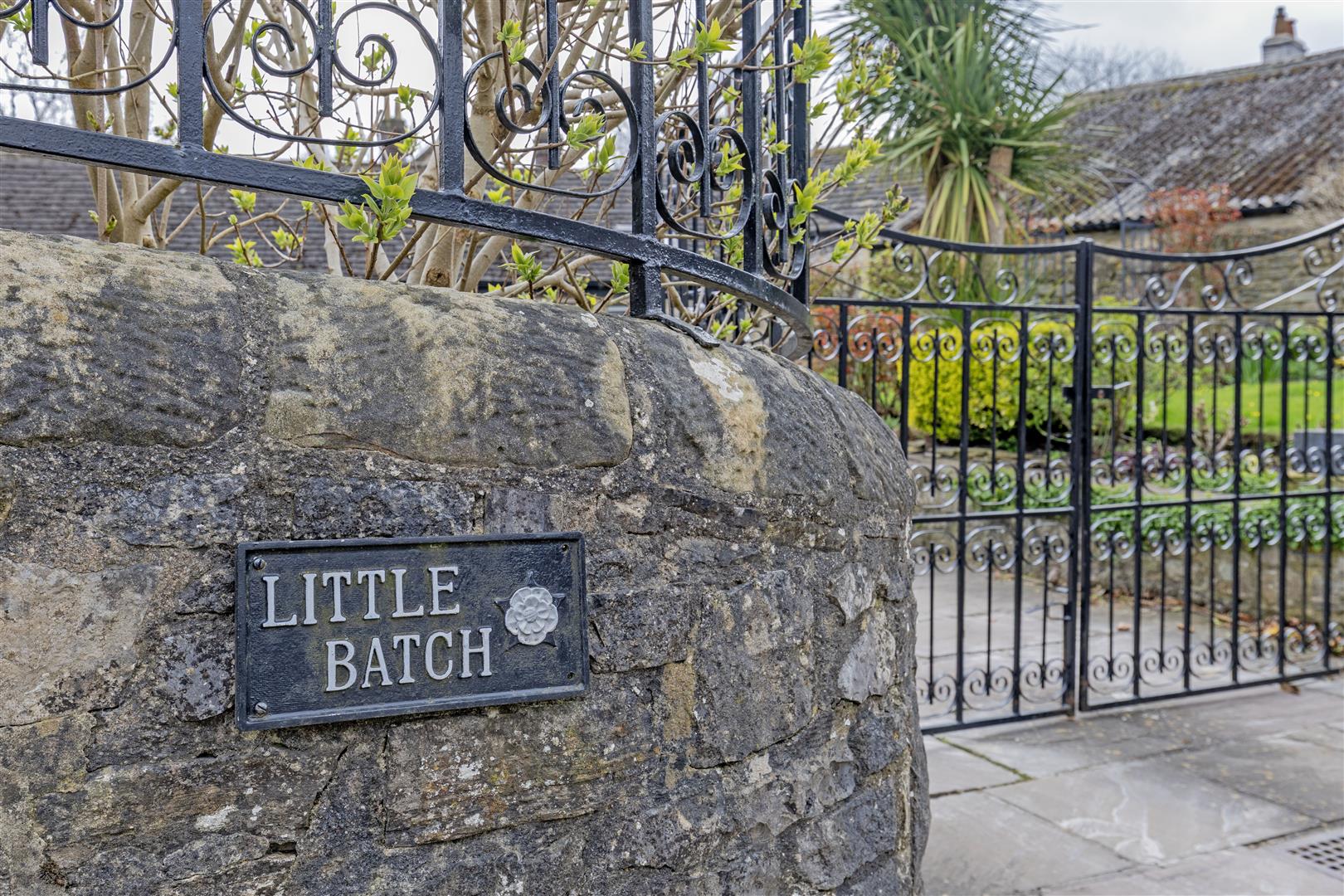 Little Batch, Watts Green, Ashford-In-The-Water, Bakewell, DE45 1QE