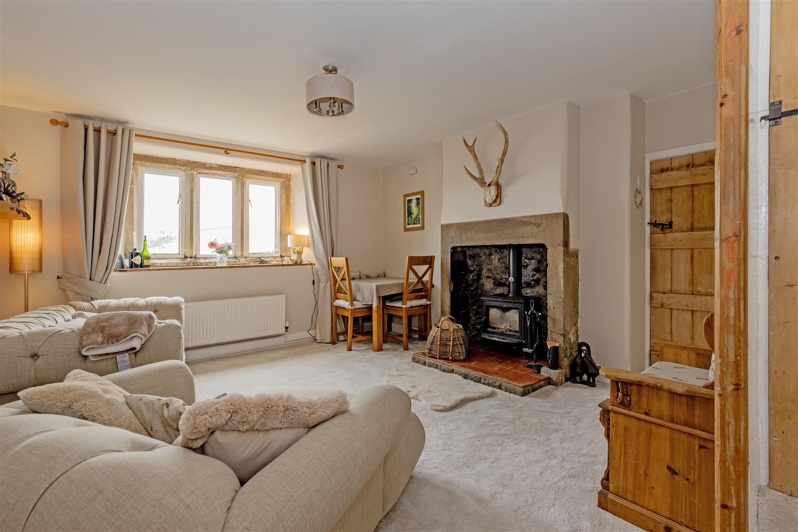 46, Middle Row, Cressbrook, Buxton, Derbyshire, SK17 8SX