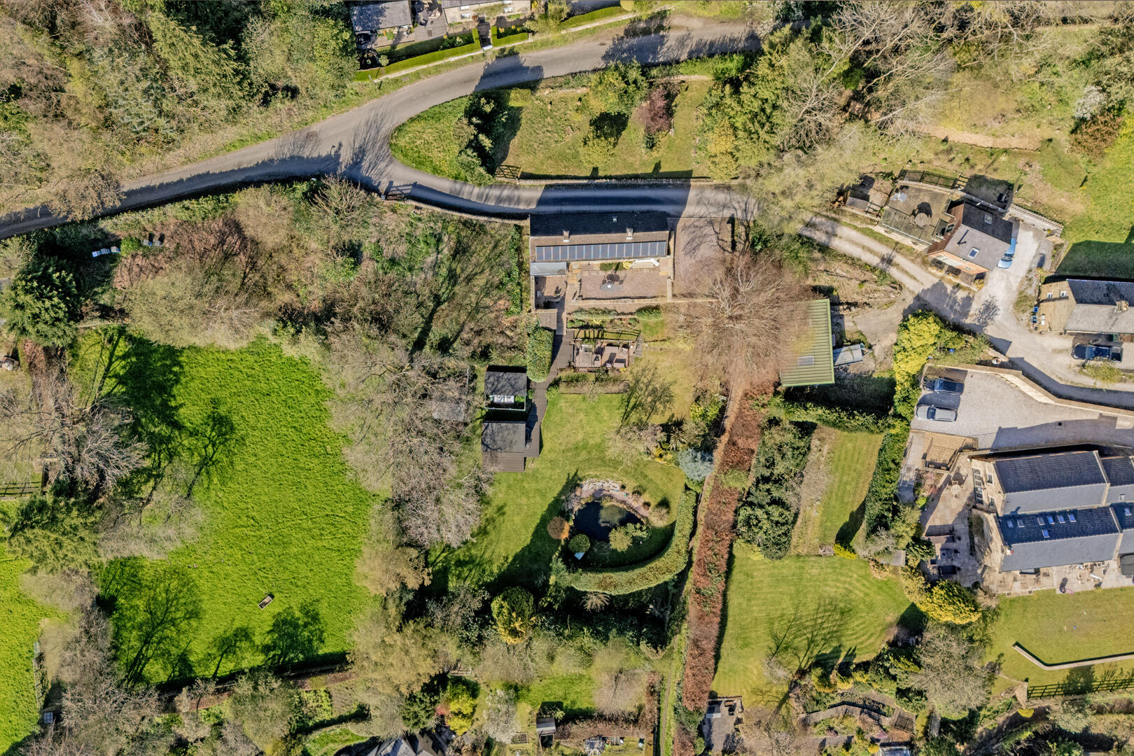 Hill Crest, Bent Lane, Darley Dale, DE4 2HN