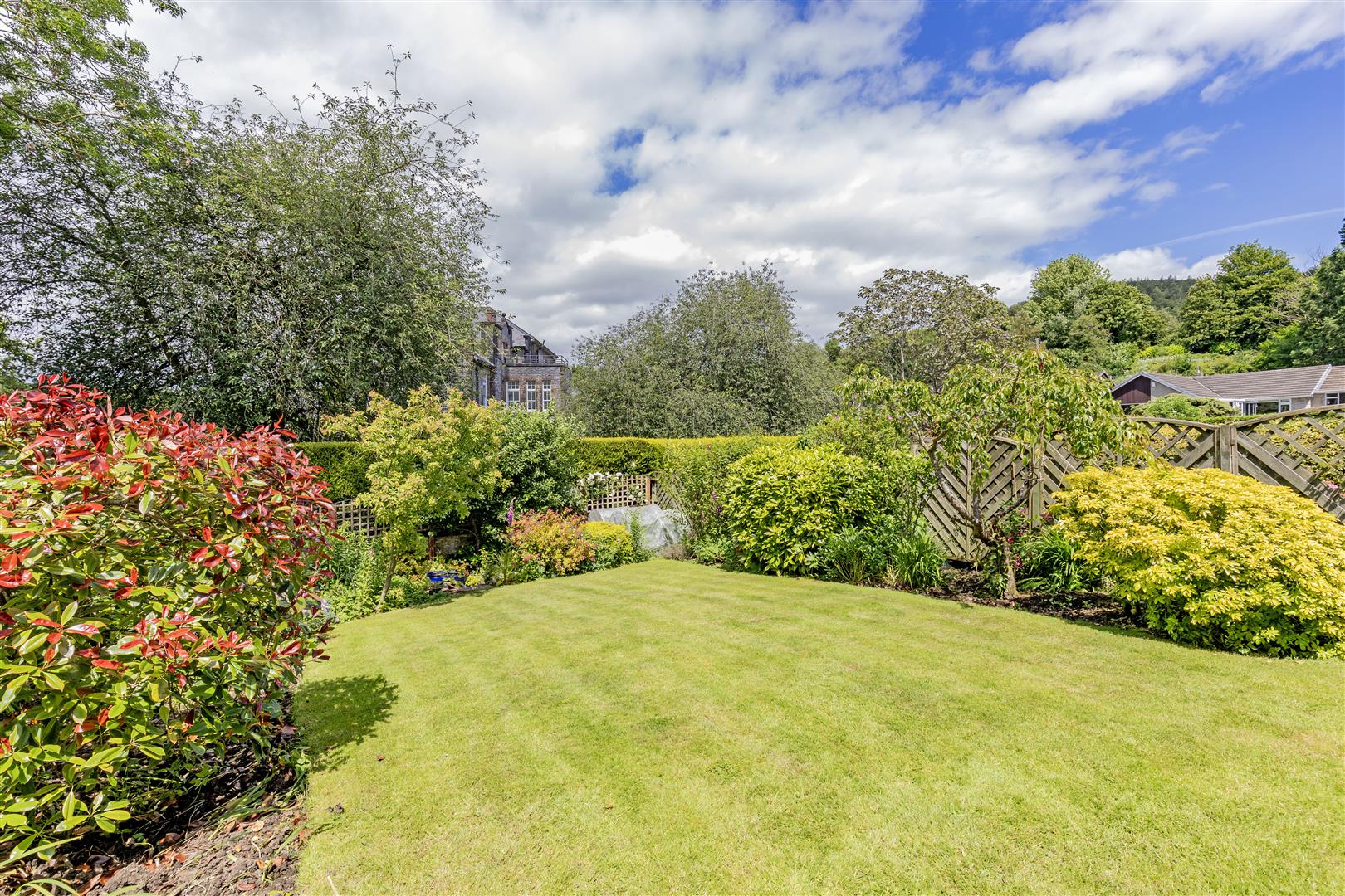 27, Castle Mount Crescent, Bakewell, DE45 1AT
