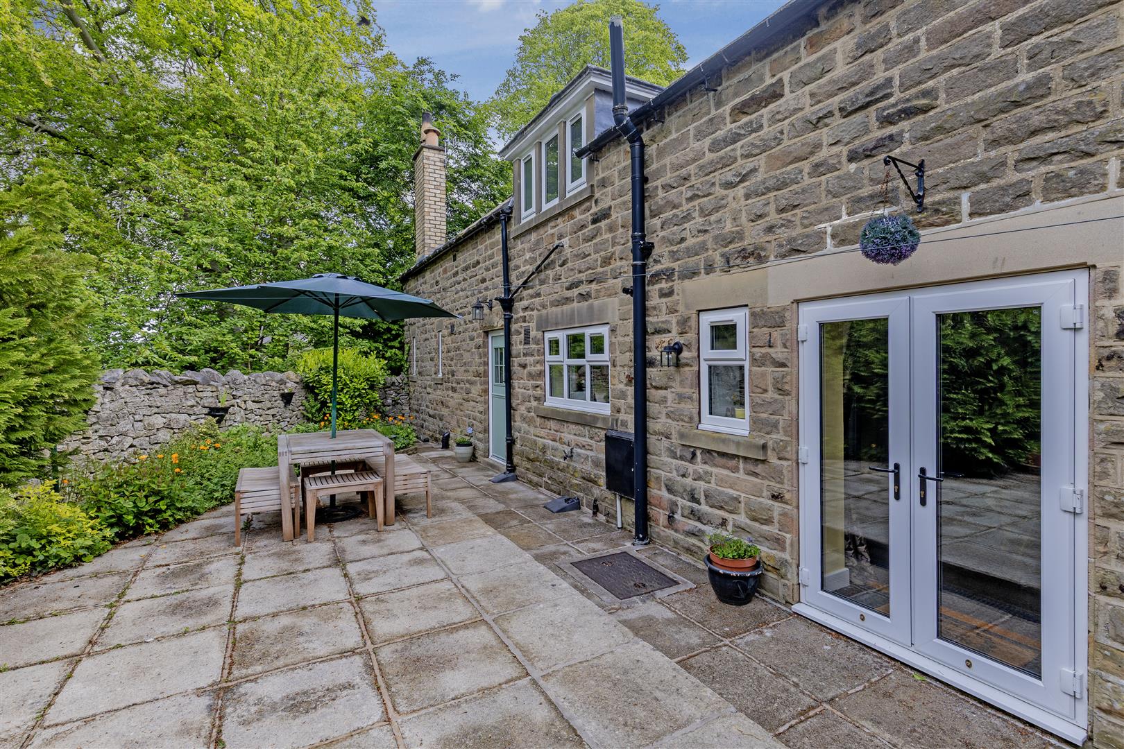 The Stables, Yeld Road, Bakewell, DE45 1FJ
