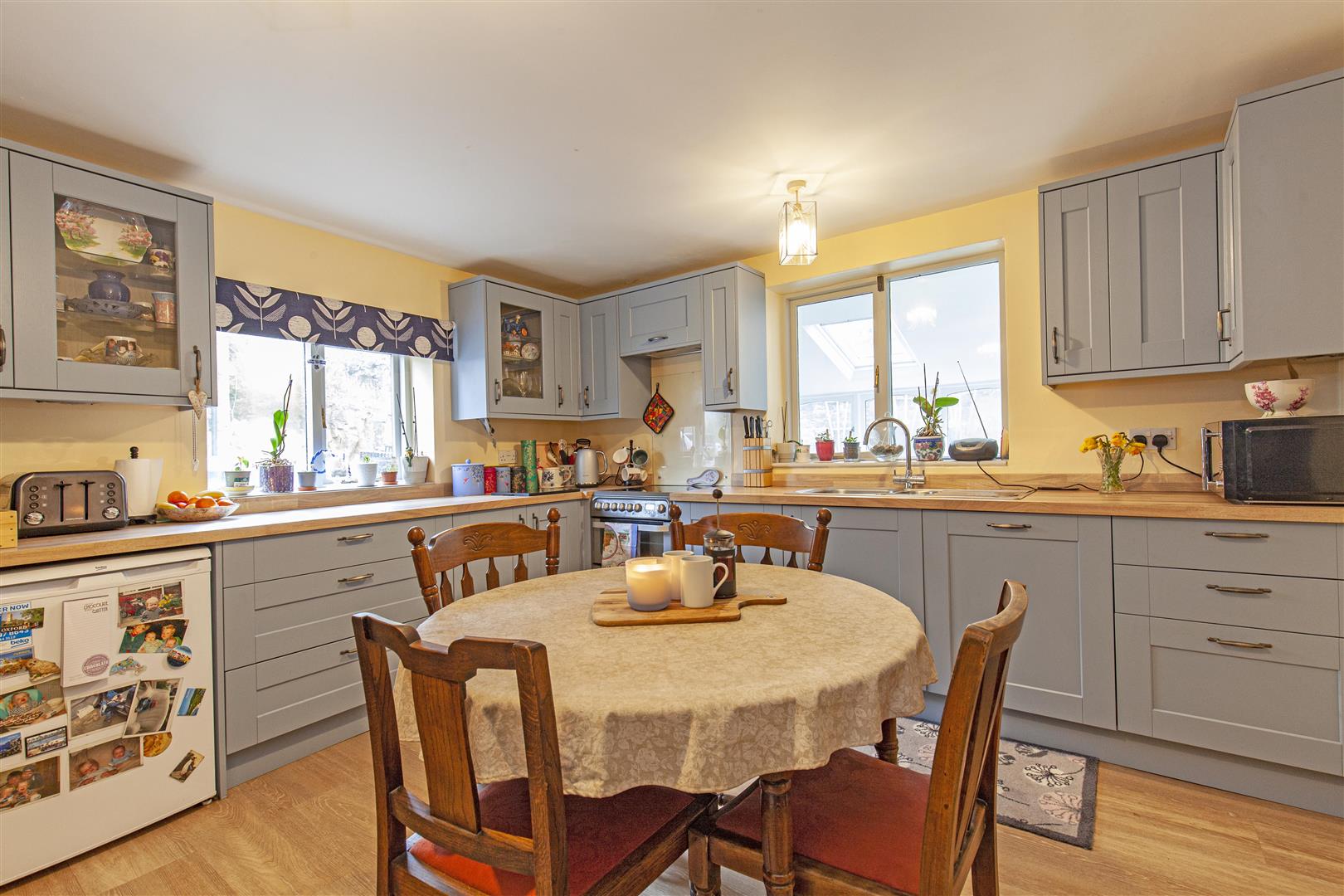 Field Cottage, 3 Bank View, Tideswell, SK17 8LU