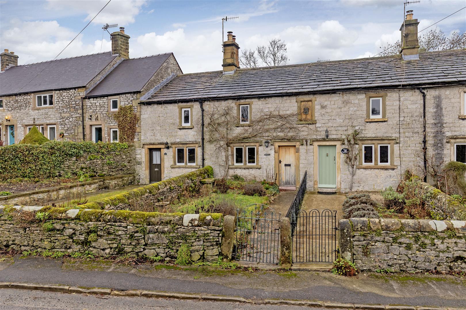 Home Cottage, The Square, Middleton-by-Youlgrave, DE45 1LS