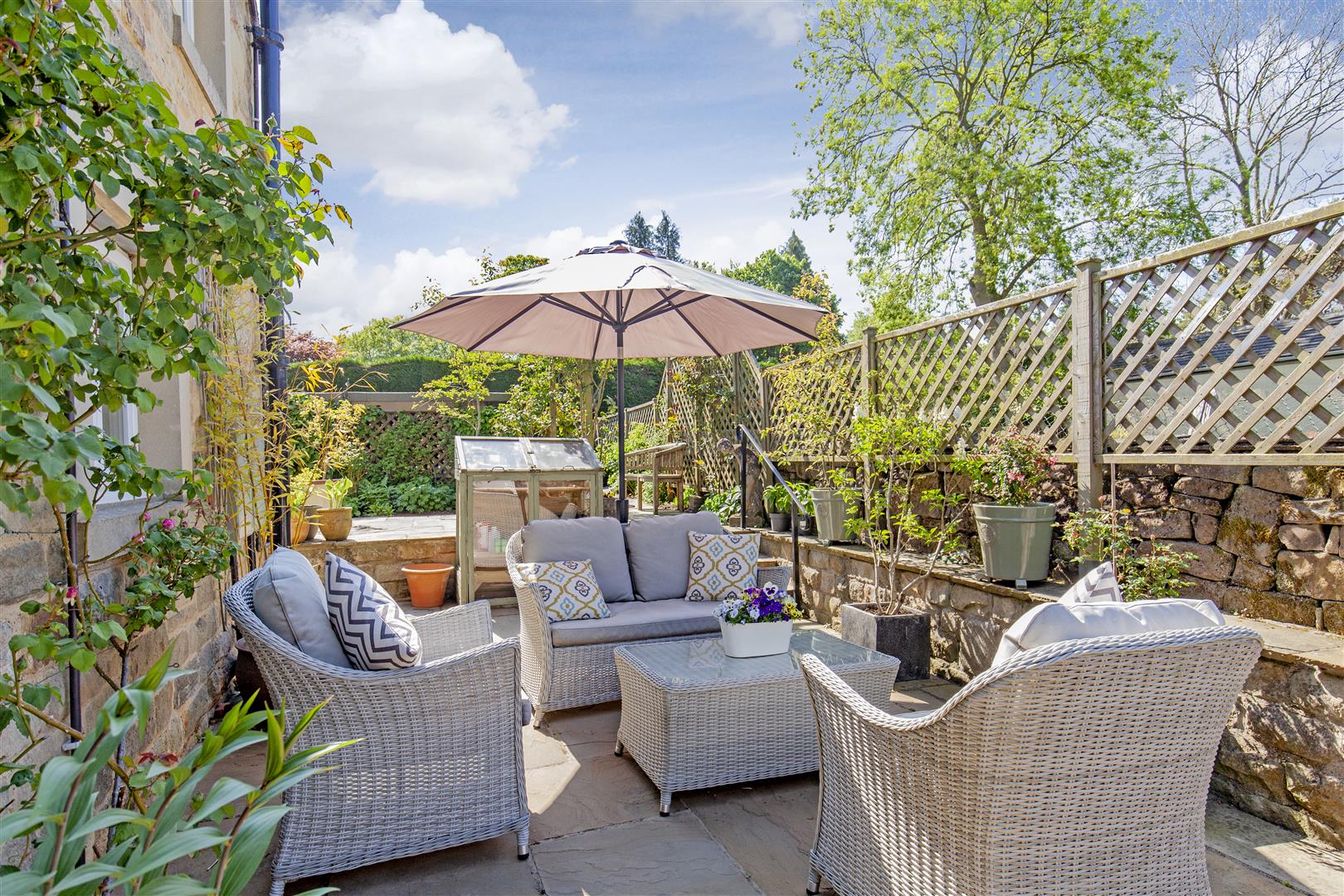 Whetstone Cottage, Eaton Hill, Baslow, DE45 1SB