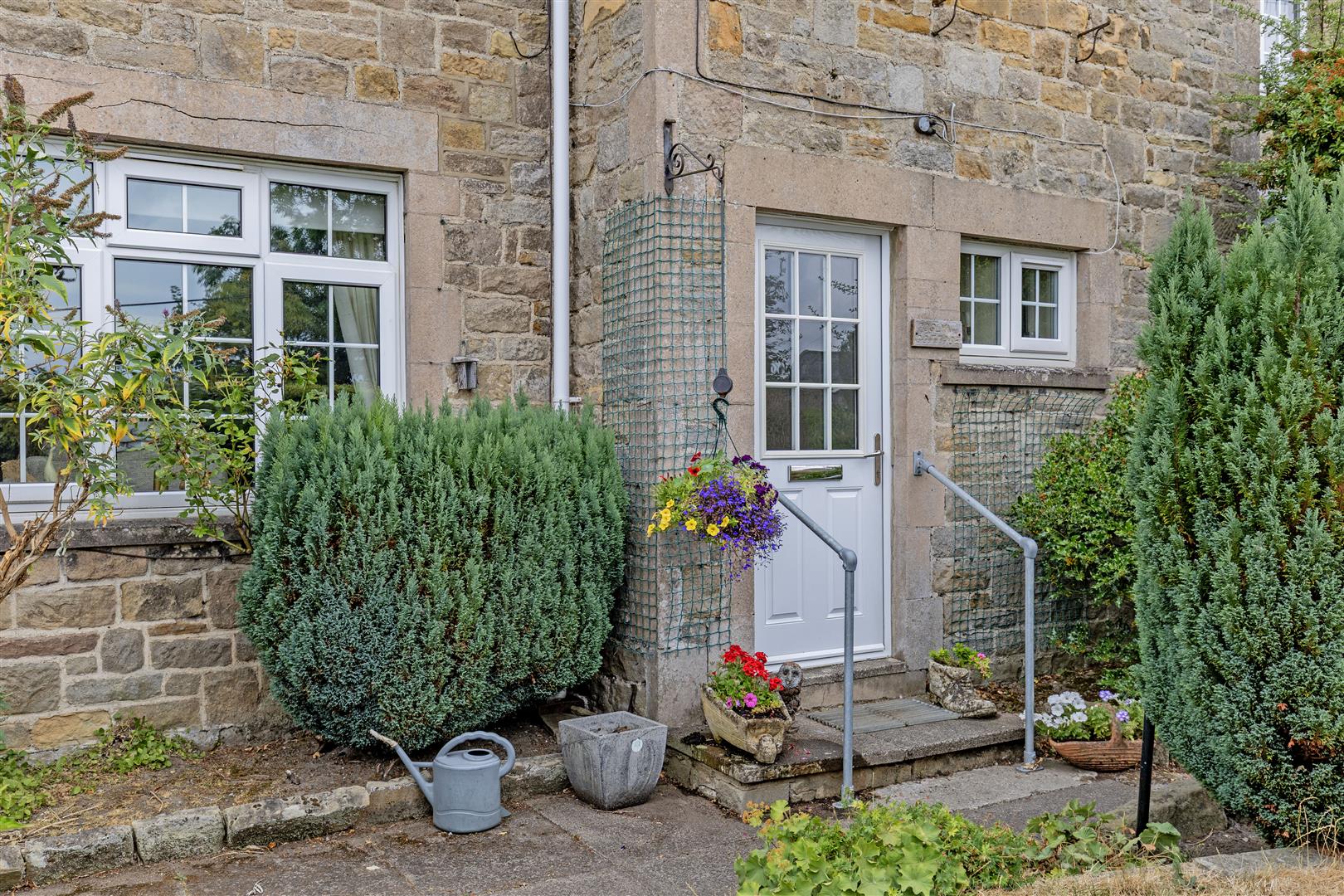 Roslyn Cottage, Over Lane, Baslow, DE45 1SA