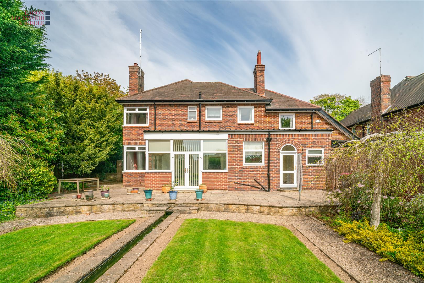 Farndale, Sitwell Grove, Rotherham, S60 3AY