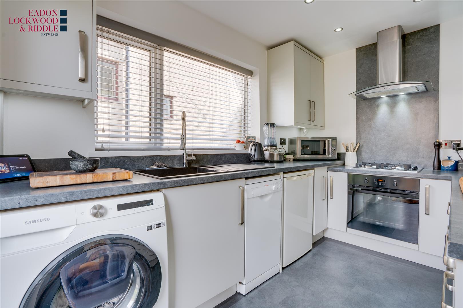 79, Quarry Lane, North Anston, Sheffield, S25 4DB