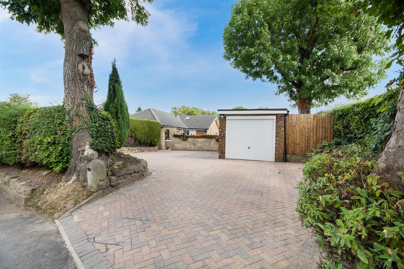 4, Garden Lane, Ravenfield, Rotherham, S65 4ND