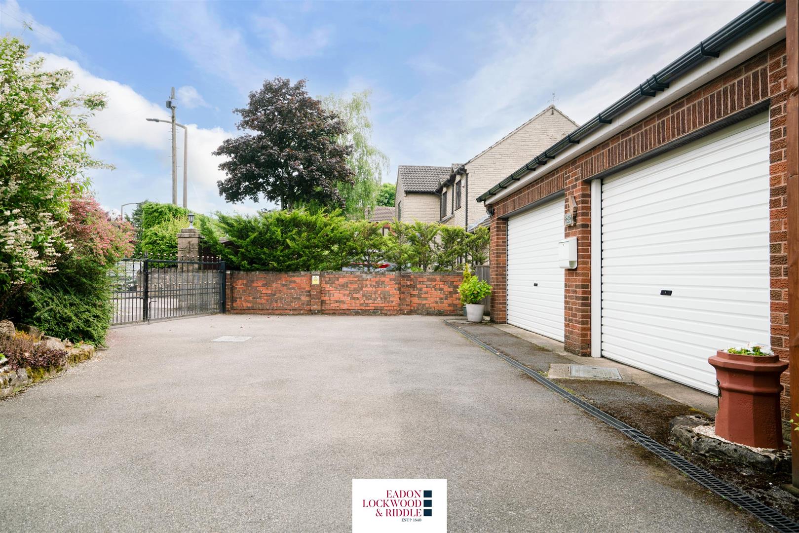 35, Crowgate, South Anston, Sheffield, S25 5AL