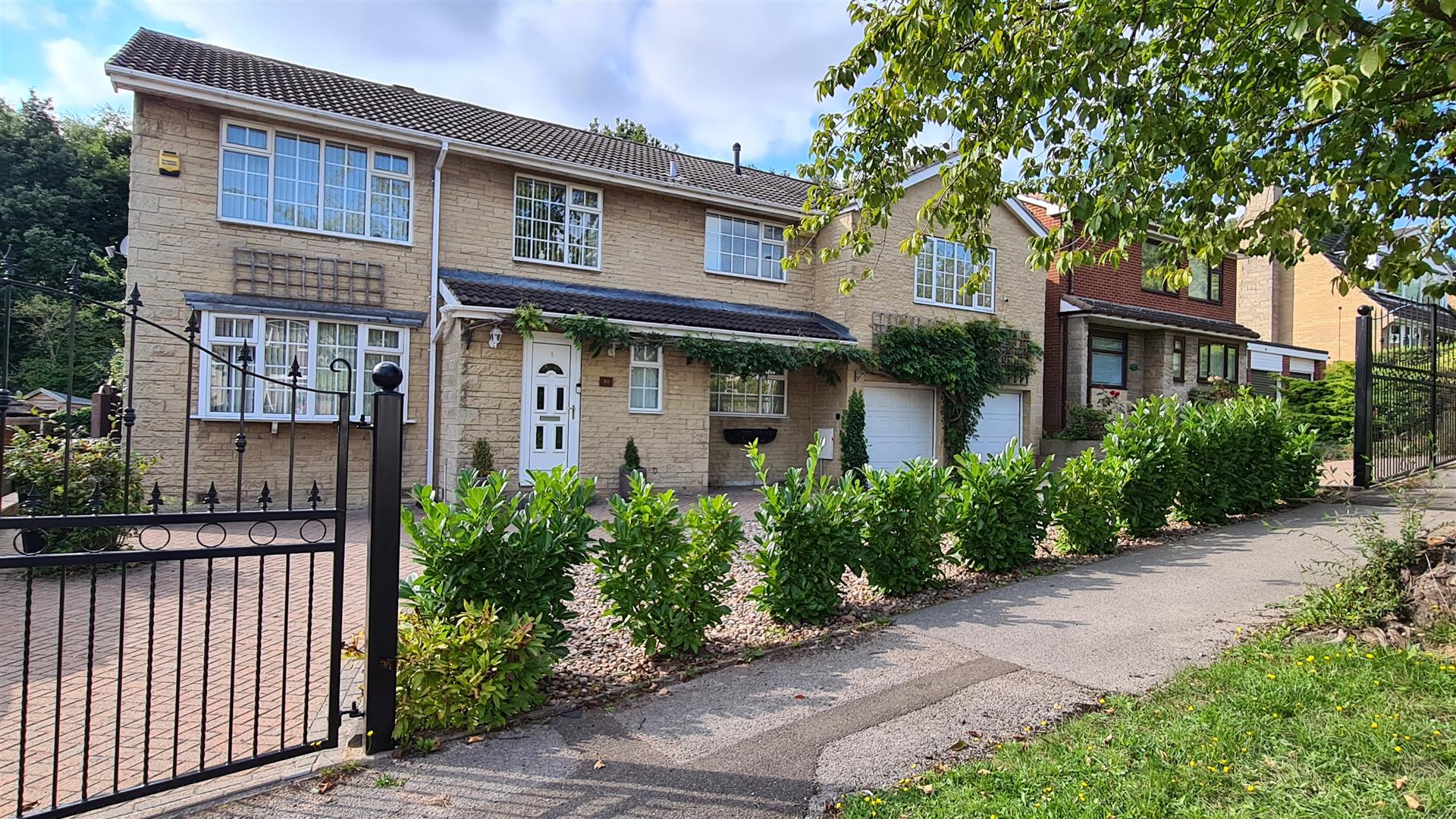 99, Woodfoot Road, Moorgate, Rotherham, S60 3EH