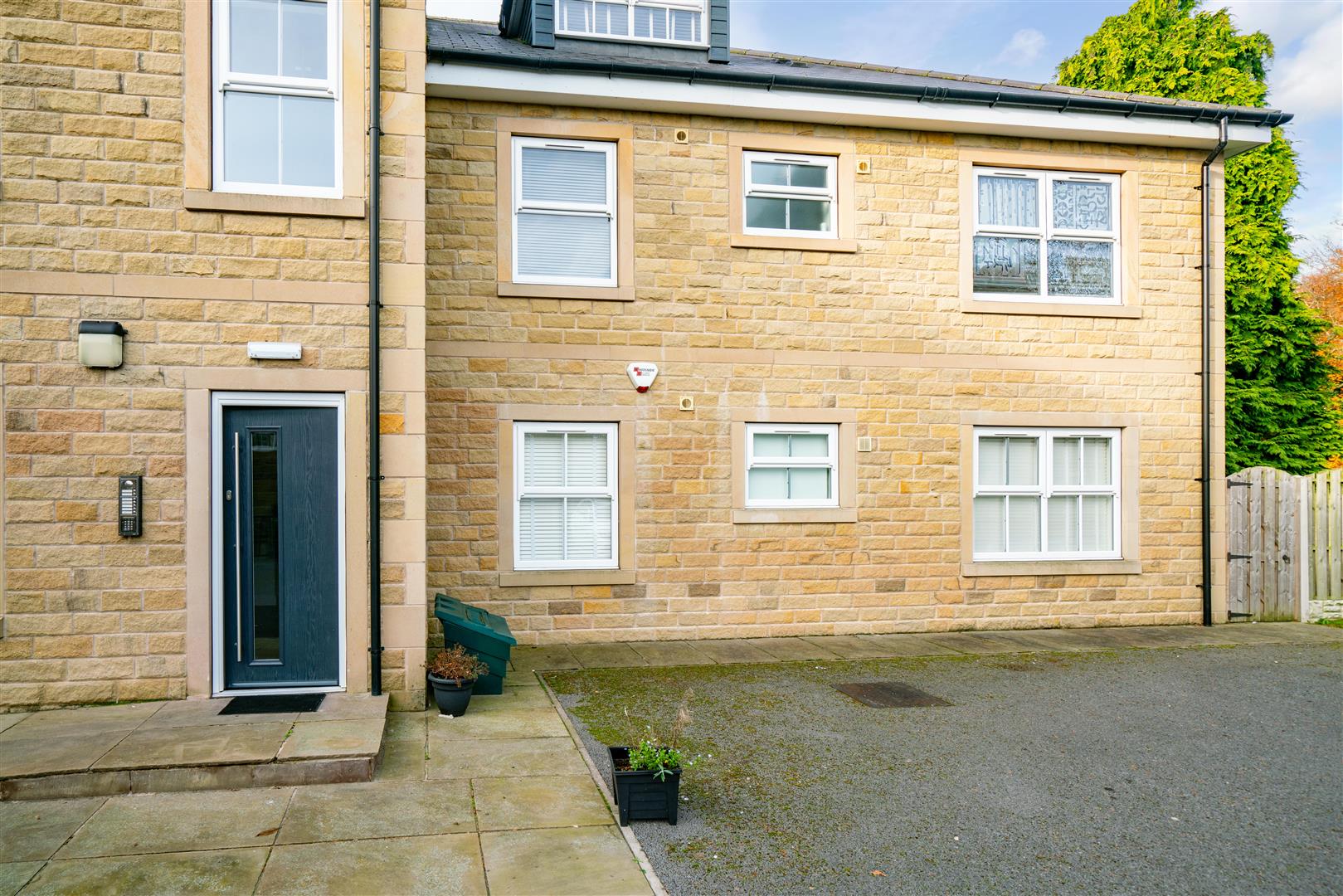 Apartment 8, Manor House, 181 Doncaster Road, Thrybergh, Rotherham, S65 4NS
