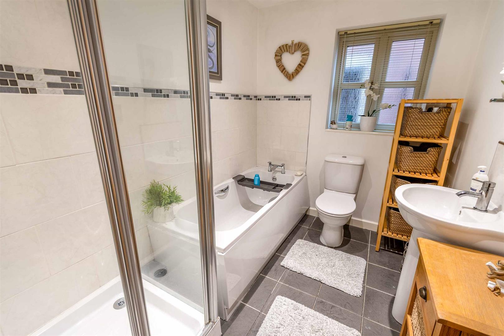 7, Doncaster Road, Braithwell, Rotherham, S66 7BB