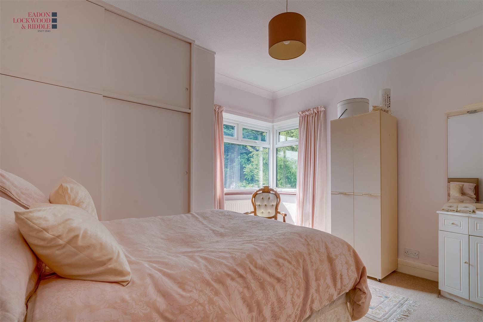 Farndale, Sitwell Grove, Rotherham, S60 3AY