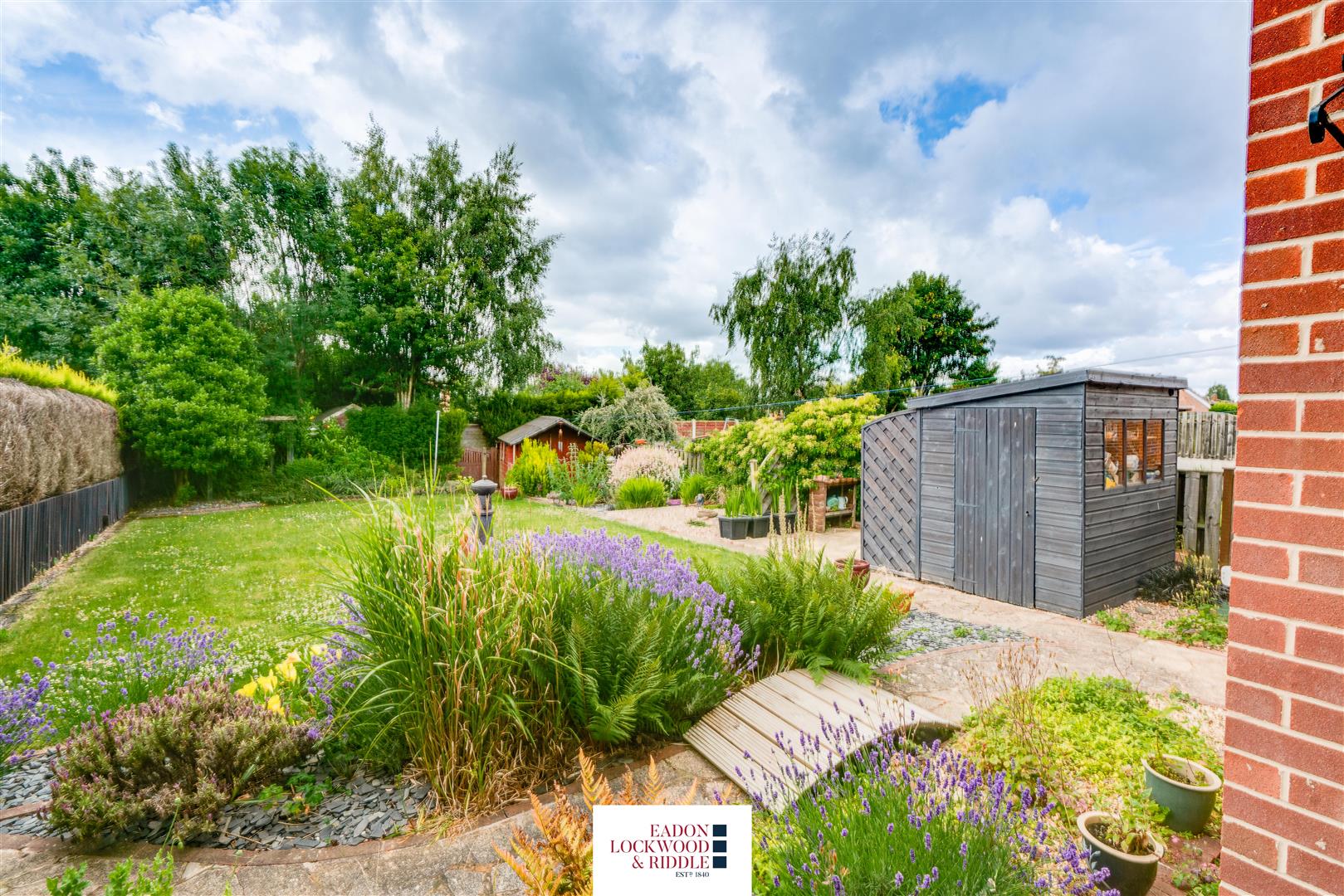 33, Weetwood Road, Rotherham, S60 3LJ